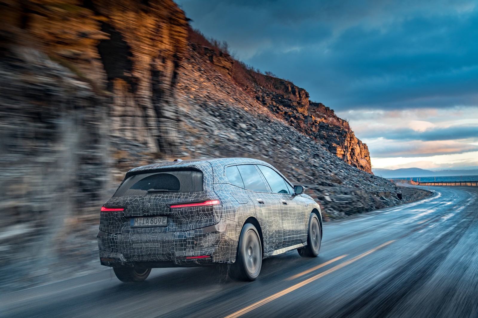 TESTE DE RESISTÊNCIA NO CABO NORTE: BMW iX PASSA POR TESTES FINAIS DE INVERNO, foto 6