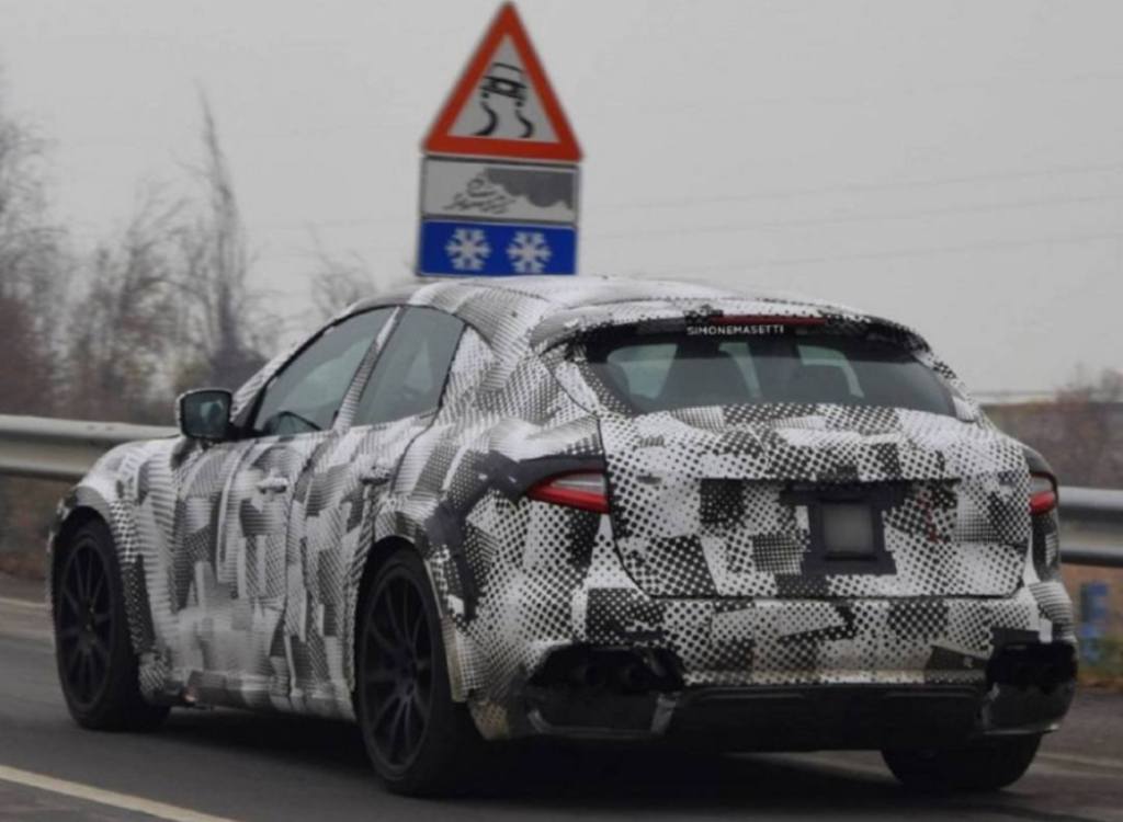 SURGEM AS PRIMEIRAS MULAS DE TESTES DO FERRARI PUROSANGUE BASEADAS NA CARROCERIA DO MASERATI LEVANTE, foto 1