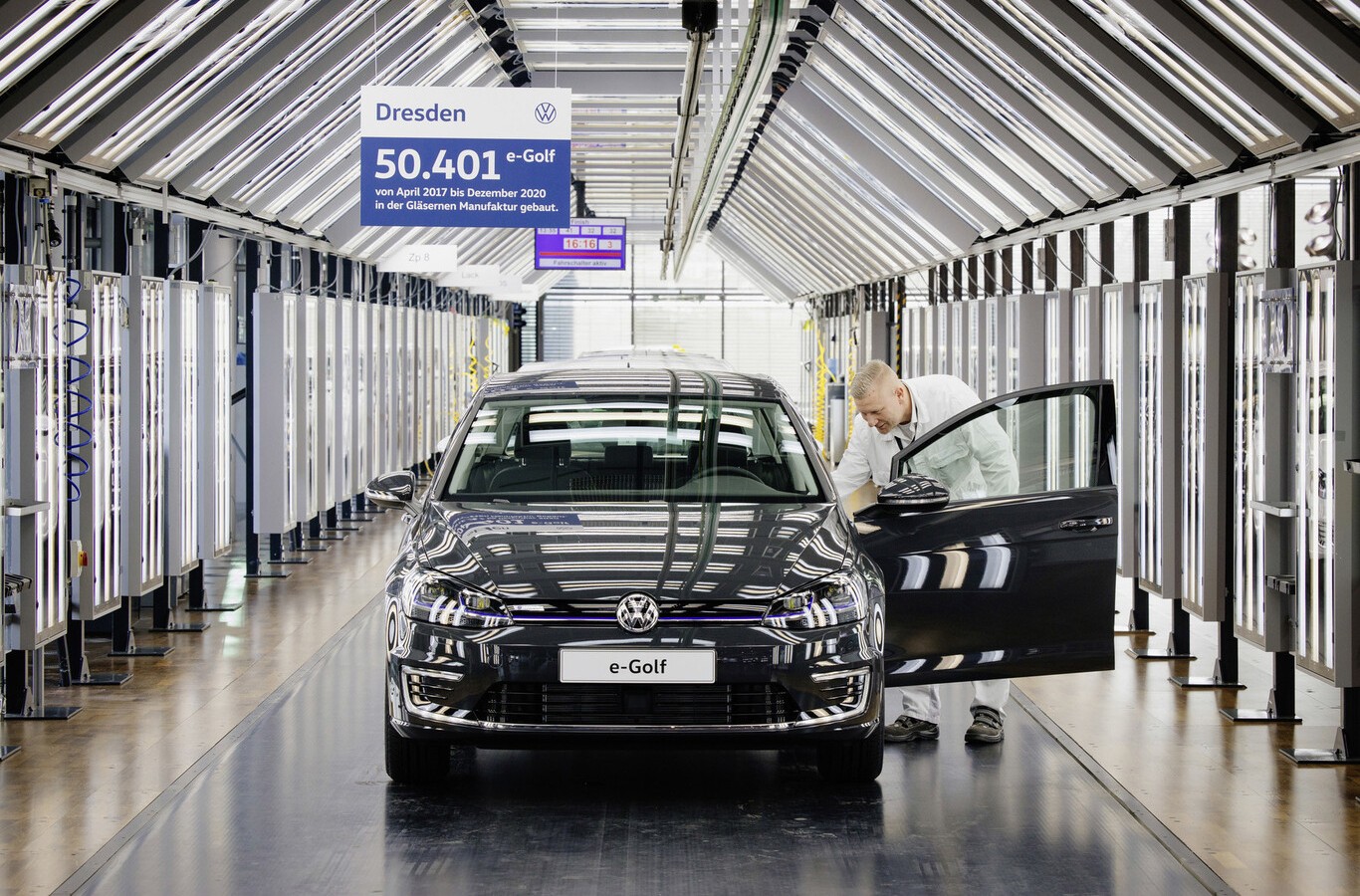 DEPOIS DE 7 ANOS, O VOLKSWAGEN e-GOLF DIZ ADEUS PARA DAR O SEU LUGAR AO ID.3, foto 2