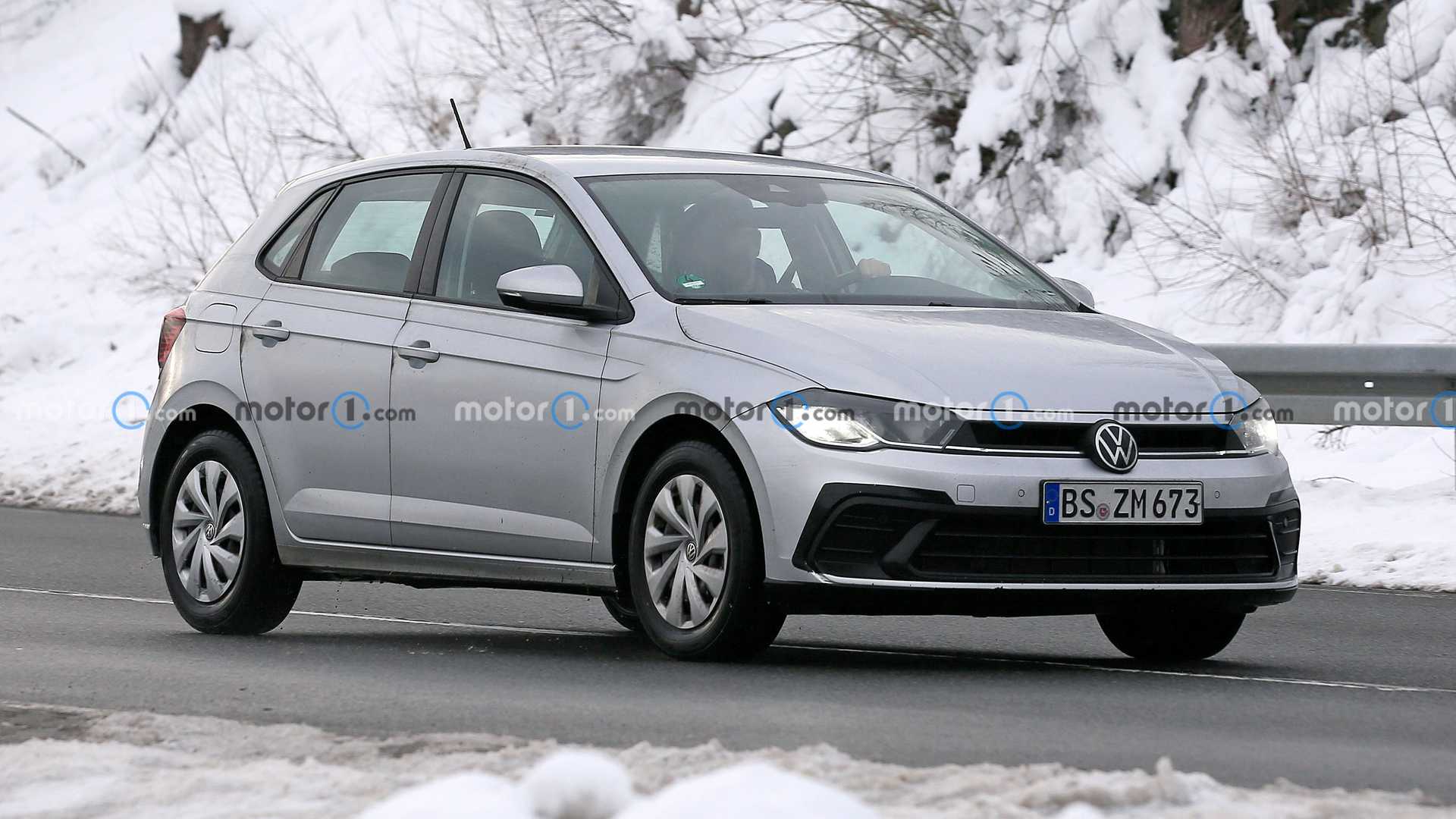 VOLKSWAGEN POLO 2022: DETALHES EM FOTOS FLAGRANTES NA EUROPA, foto 5