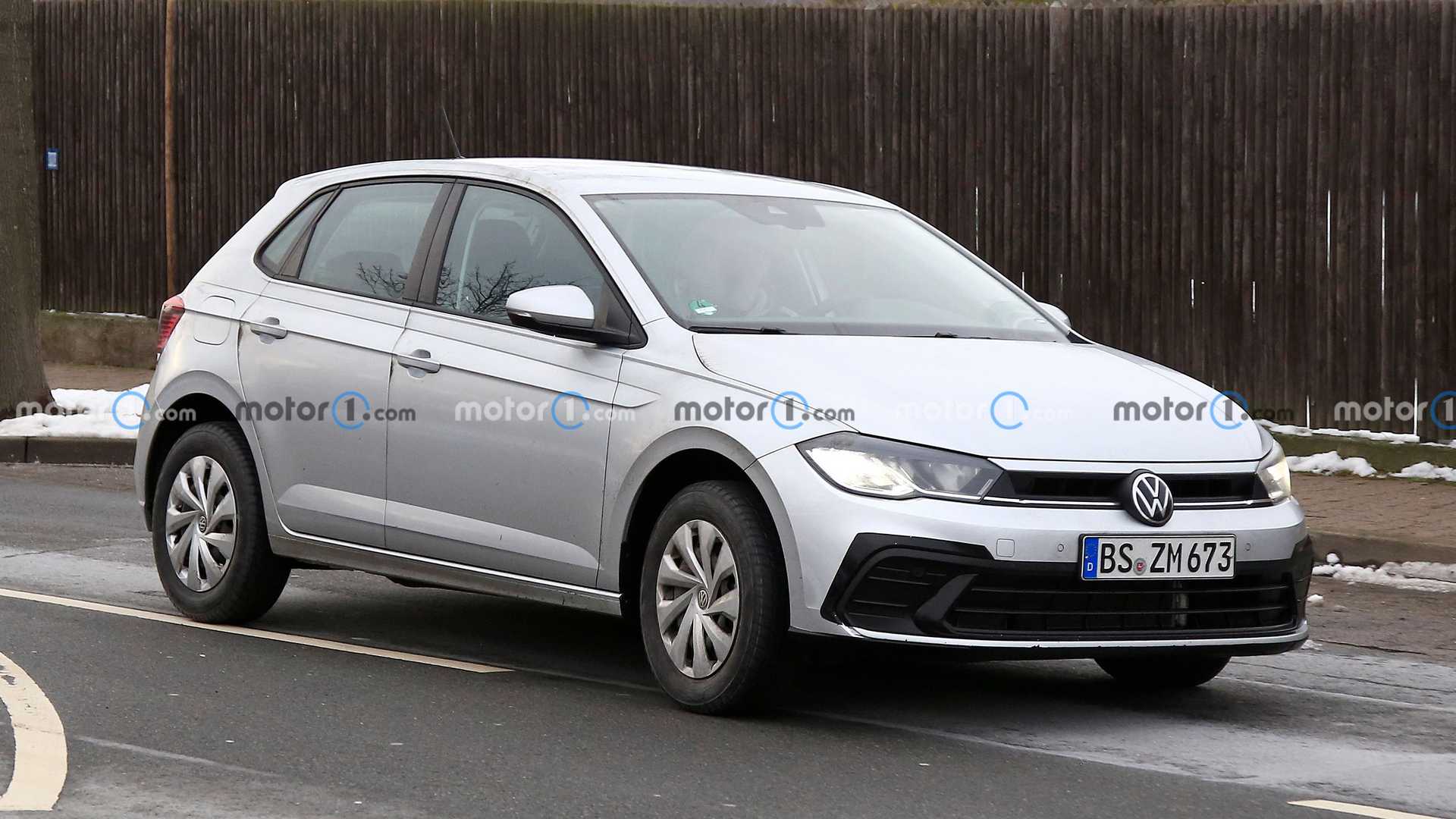VOLKSWAGEN POLO 2022: DETALHES EM FOTOS FLAGRANTES NA EUROPA, foto 9