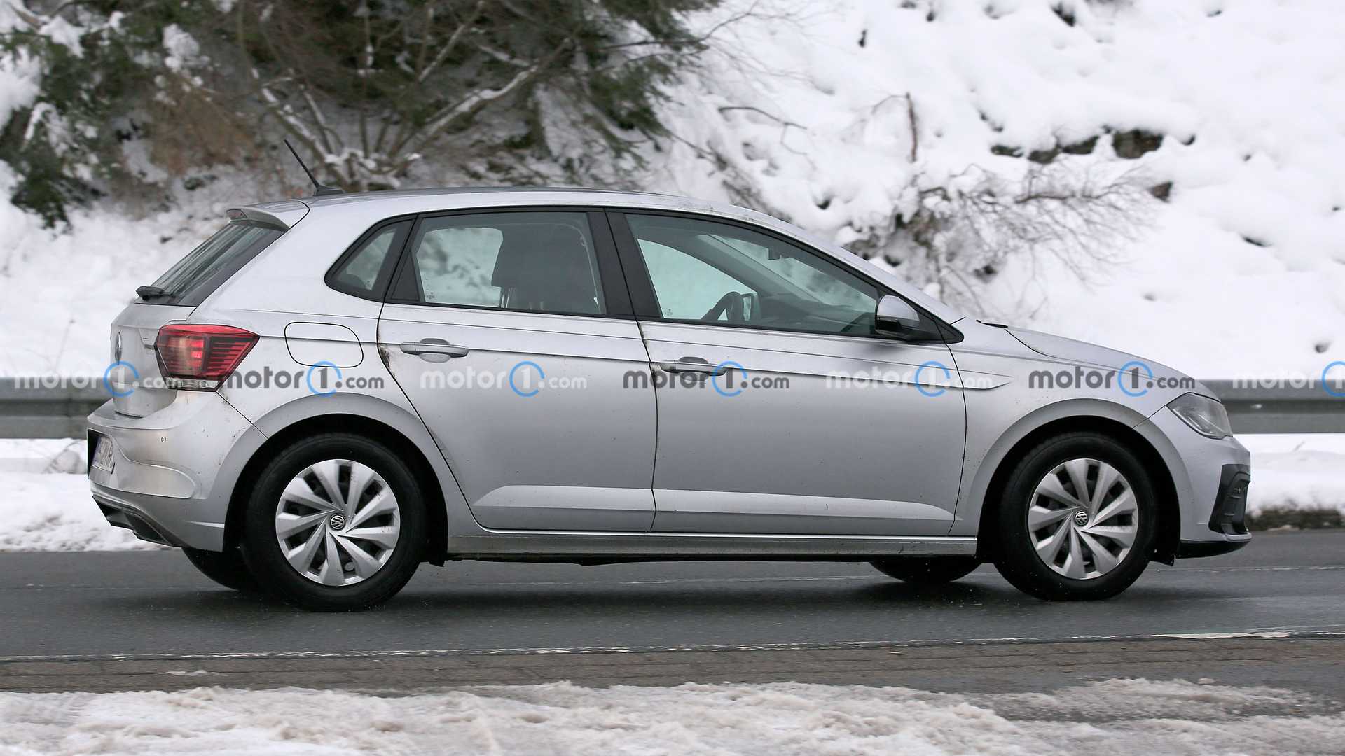 VOLKSWAGEN POLO 2022: DETALHES EM FOTOS FLAGRANTES NA EUROPA, foto 17