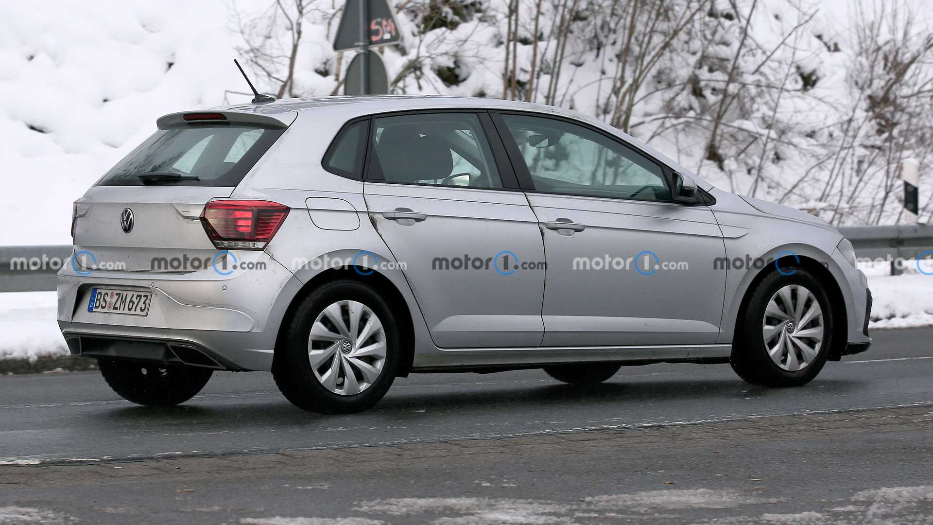 VOLKSWAGEN POLO 2022: DETALHES EM FOTOS FLAGRANTES NA EUROPA, foto 18
