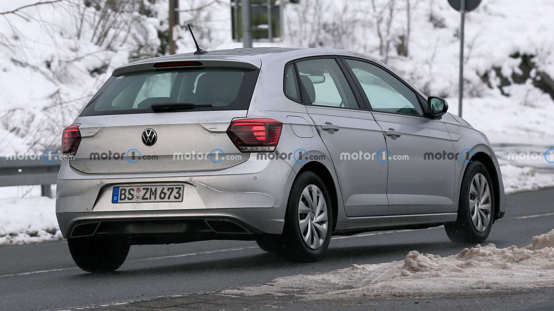 VOLKSWAGEN POLO 2022: DETALHES EM FOTOS FLAGRANTES NA EUROPA, foto 21