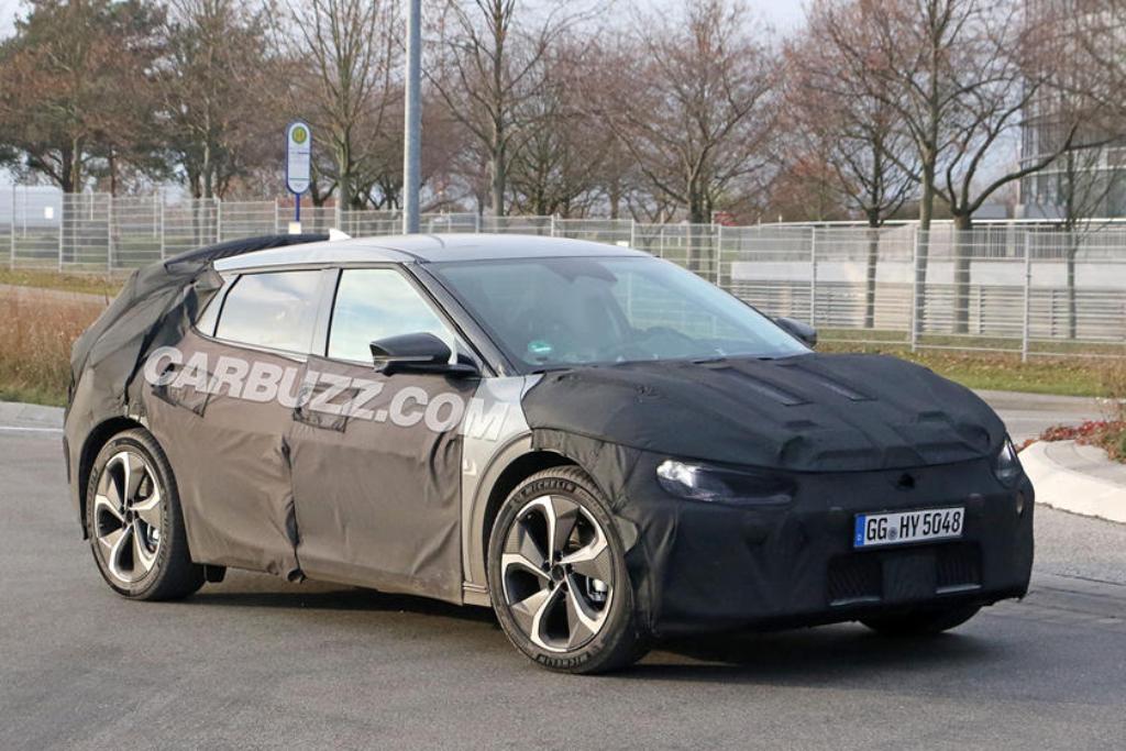 NOVO CARRO ELÉTRICO DA KIA QUE ESTREARÁ EM 2021 SEGUE PERDENDO CAMUFLAGEM, foto 2