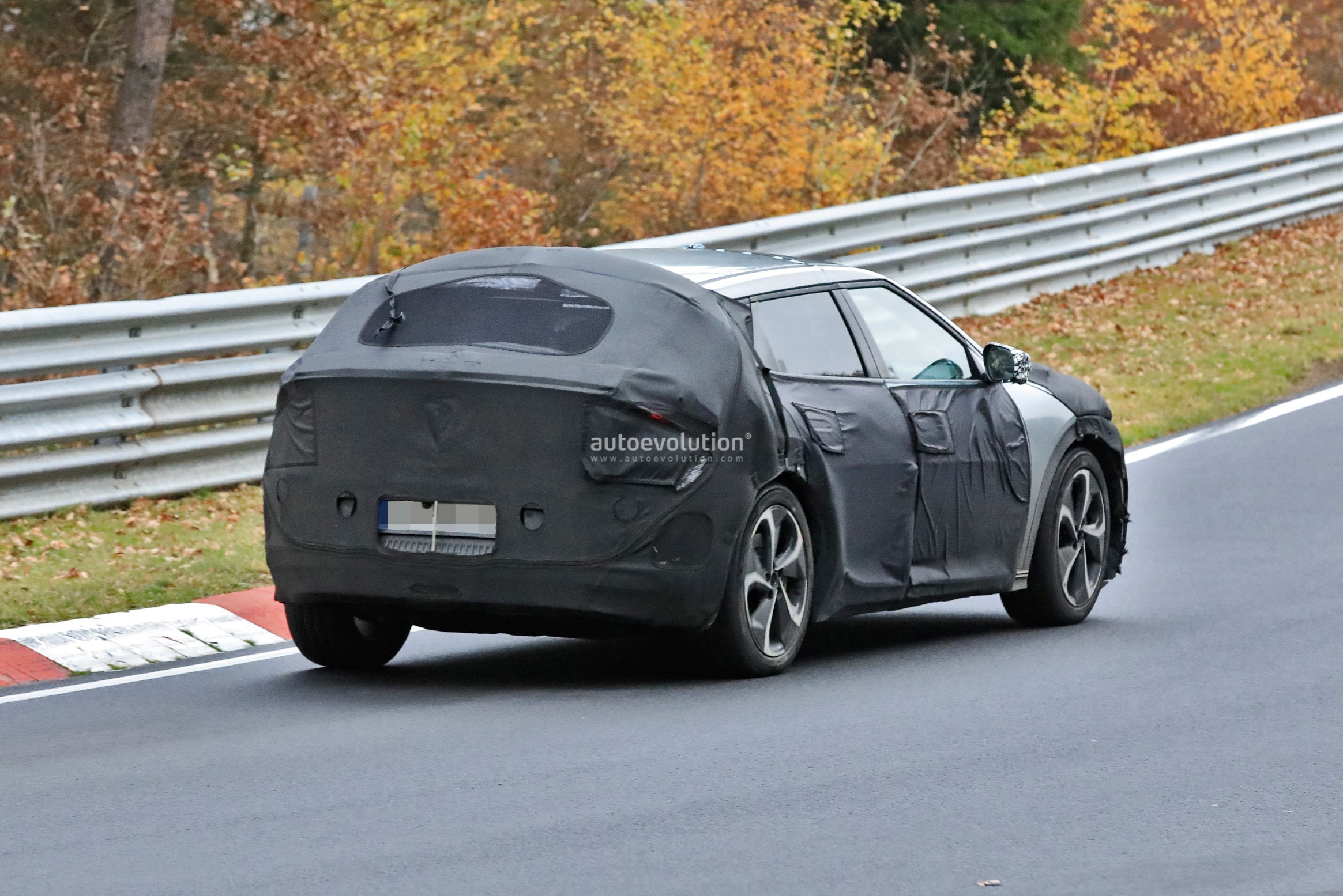 NOVO CARRO ELÉTRICO DA KIA QUE ESTREARÁ EM 2021 SEGUE PERDENDO CAMUFLAGEM, foto 10