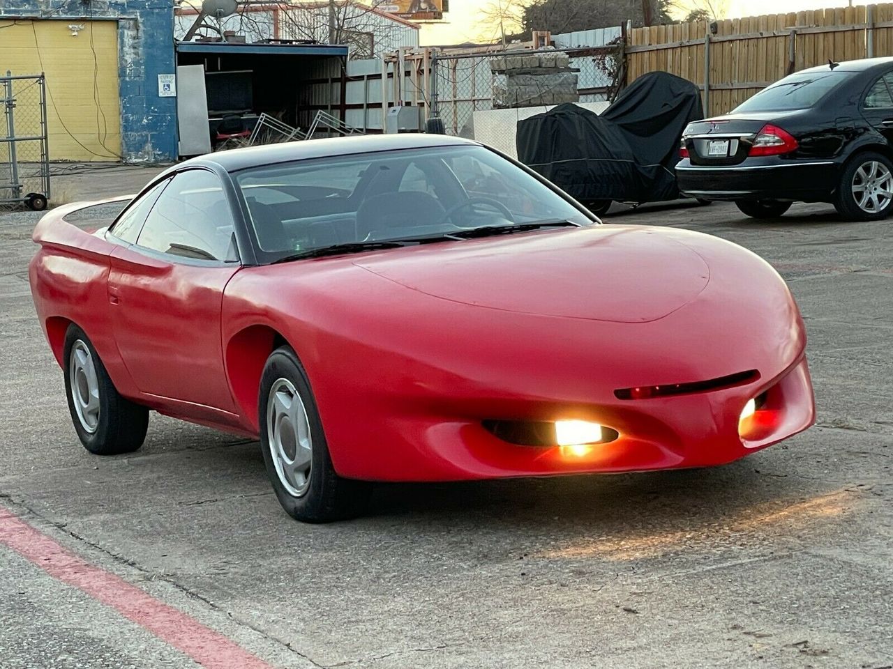 O RADICAL E FUTURISTA ‘KITT’ DO FILME KNIGHT RIDER 2000 ESTÁ À VENDA, foto 1