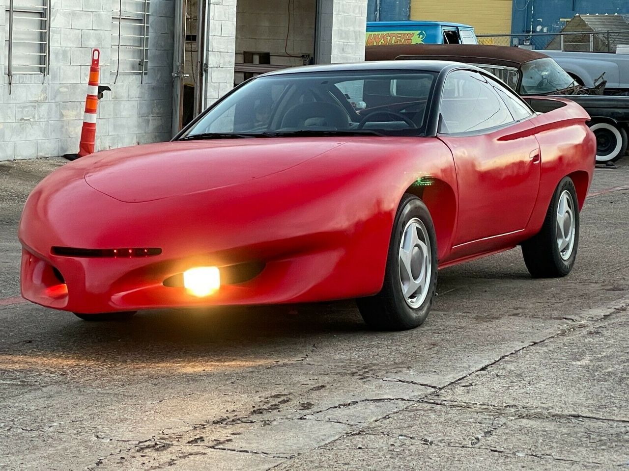O RADICAL E FUTURISTA ‘KITT’ DO FILME KNIGHT RIDER 2000 ESTÁ À VENDA, foto 2