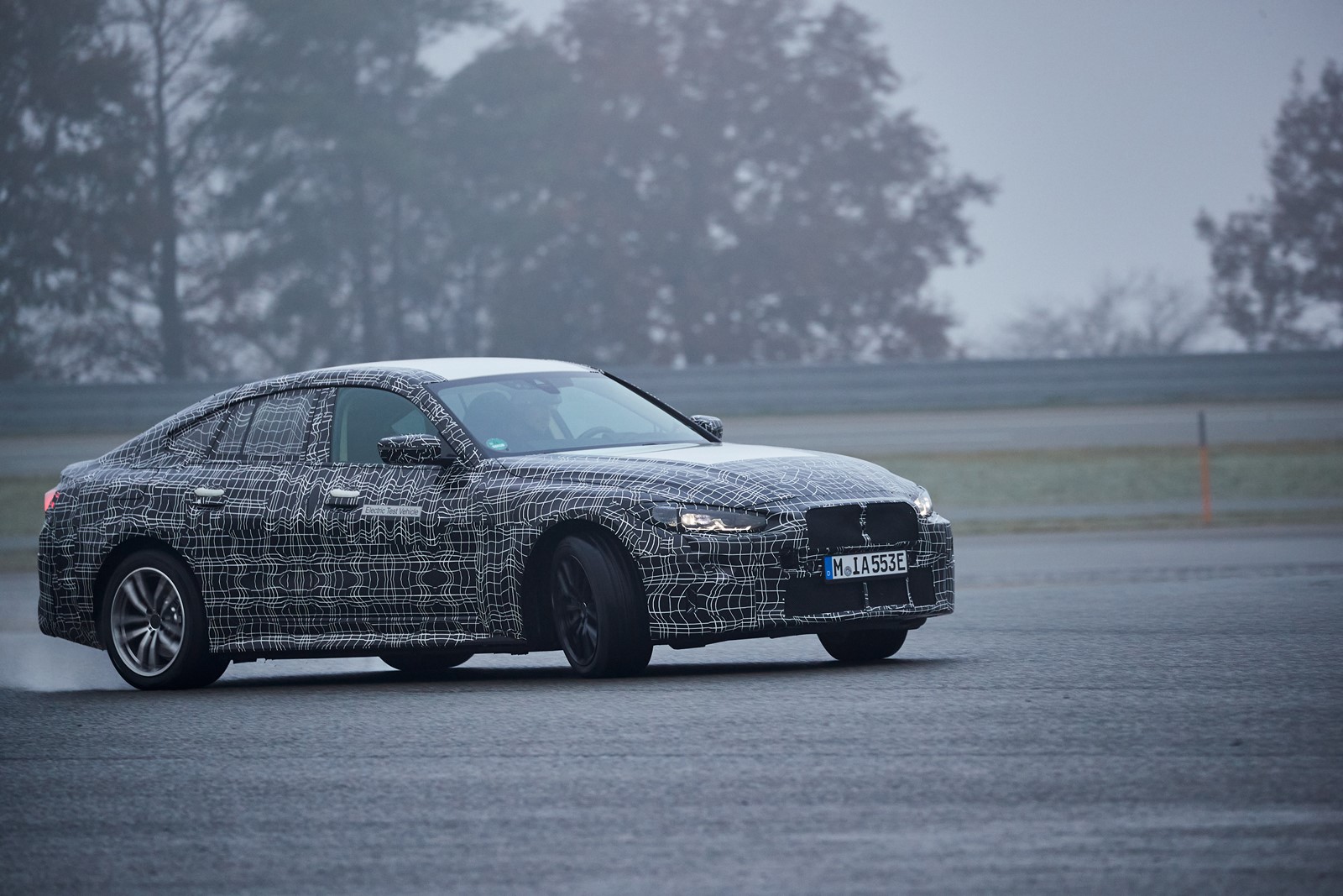 BMW i4 JÁ ESTÁ QUASE PRONTO: ATÉ 530 CV E 600 KM DE AUTONOMIA, foto 3