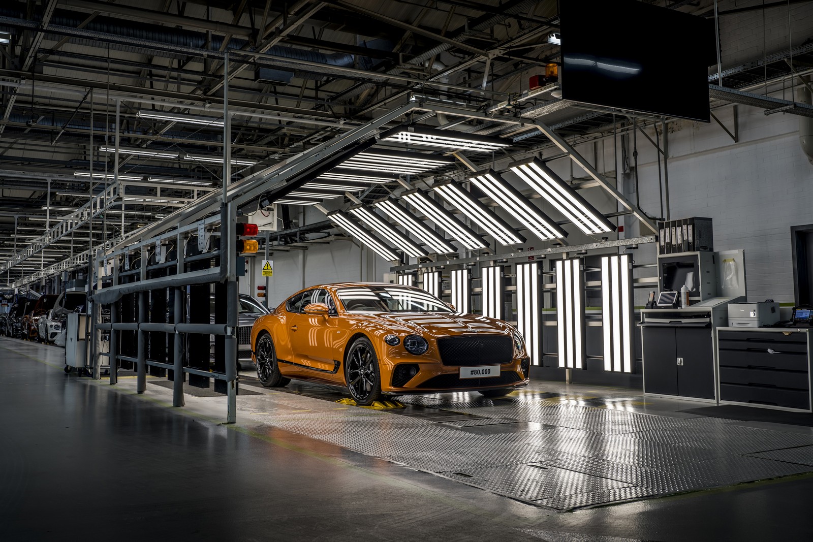 BENTLEY CONTINENTAL GT ALCANÇA SEU PARTICULAR RECORDE DE PRODUÇÃO, foto 2