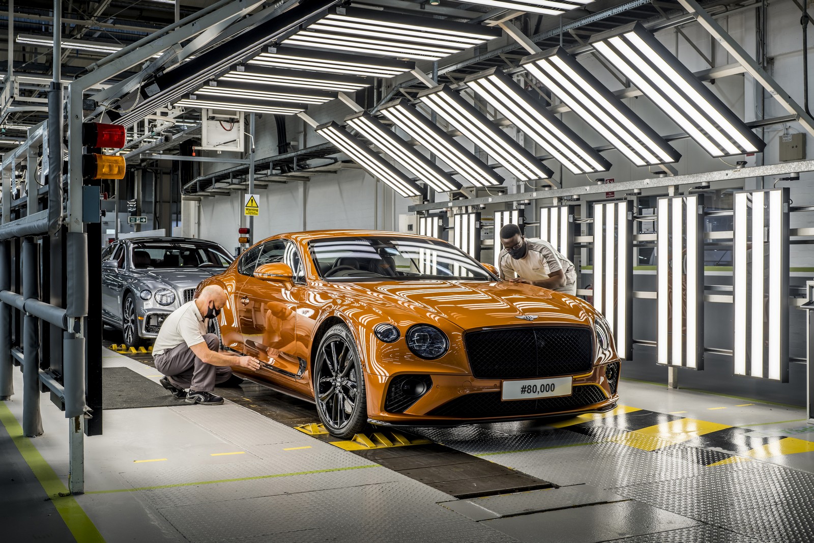 BENTLEY CONTINENTAL GT ALCANÇA SEU PARTICULAR RECORDE DE PRODUÇÃO, foto 3
