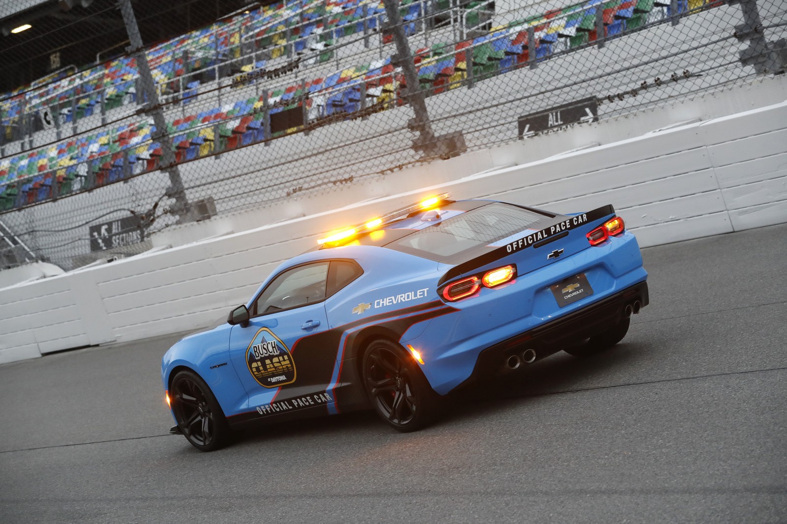 CHEVROLET PREPAROU UMA FROTA DE PACE CARS COM 1.389 CV PARA A DAYTONA 500, foto 3