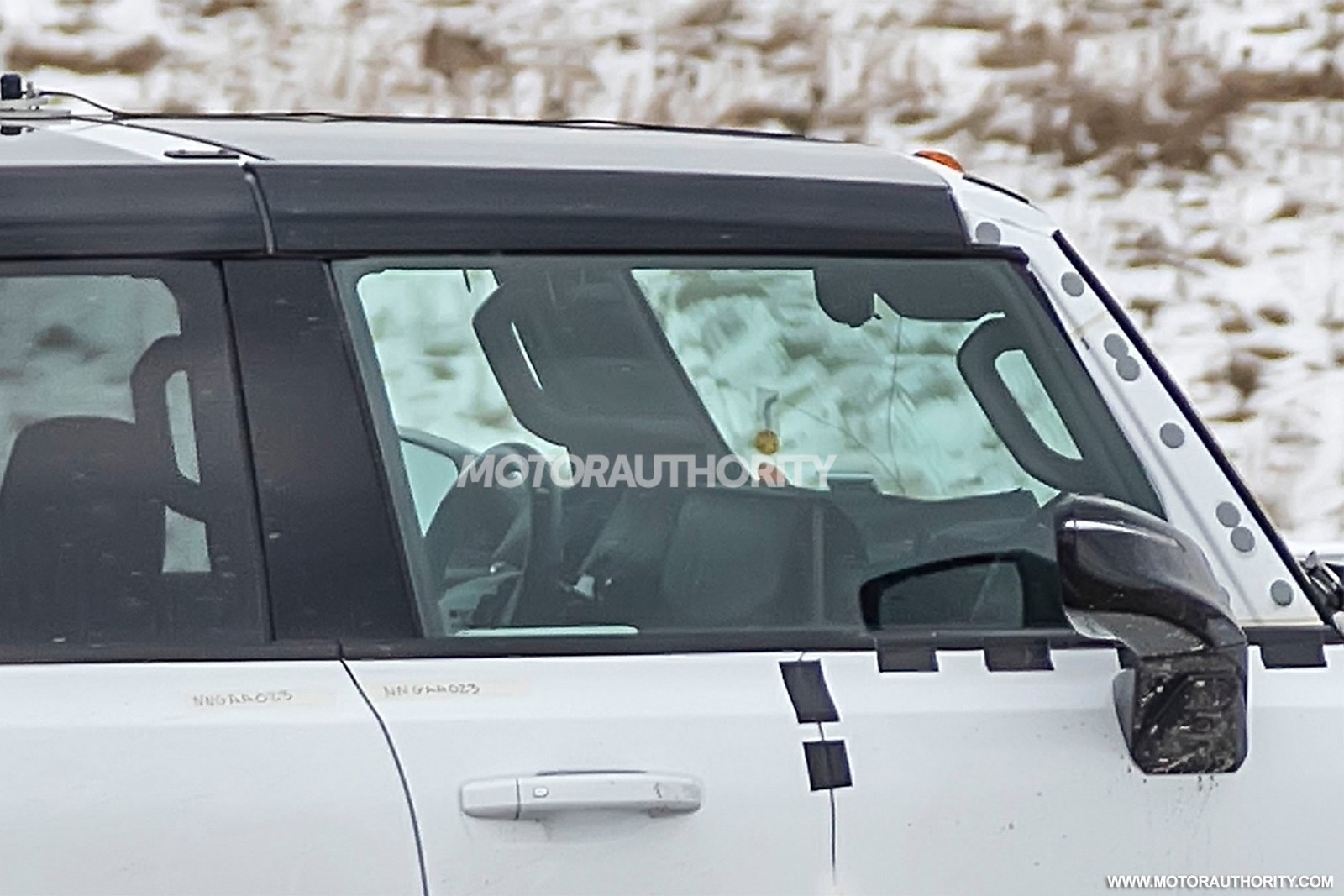 GMC HUMMER EV MOSTRA SUA CAPACIDADE SOBRE A NEVE, foto 14
