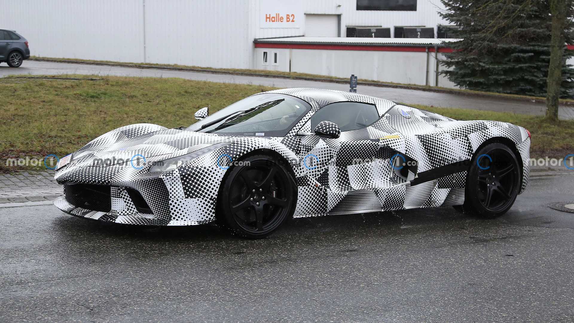 SURGEM NOVAS FOTOS FLAGRANTES DO PRÓXIMO MONSTRO DA FERRARI, foto 4