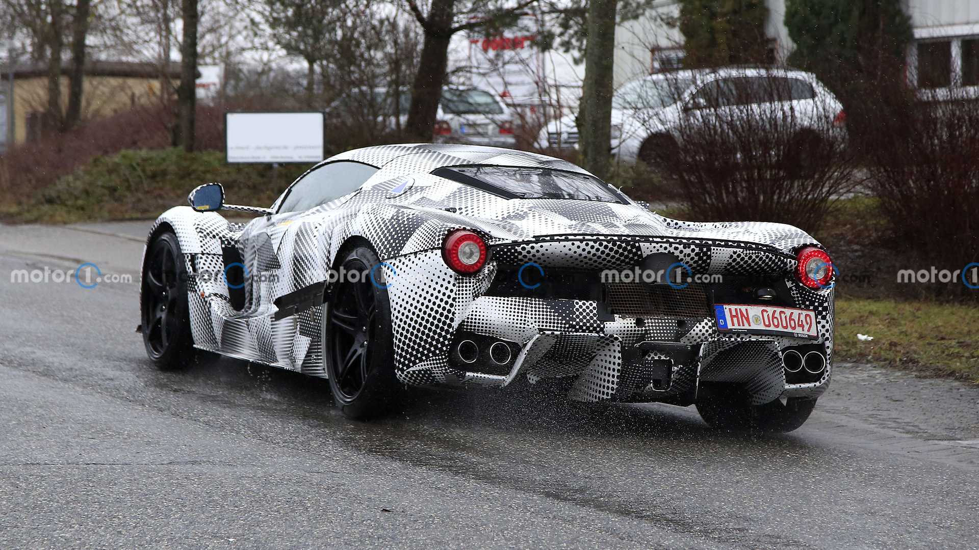 SURGEM NOVAS FOTOS FLAGRANTES DO PRÓXIMO MONSTRO DA FERRARI, foto 8