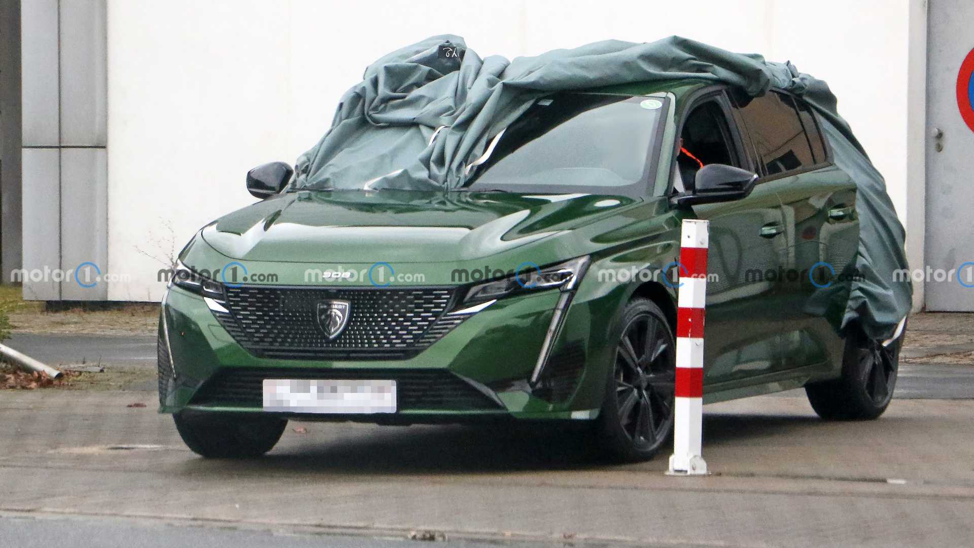 NOVO PEUGEOT 308 FOTOGRAFADO DESPIDO DE CAMUFLAGEM, foto 3