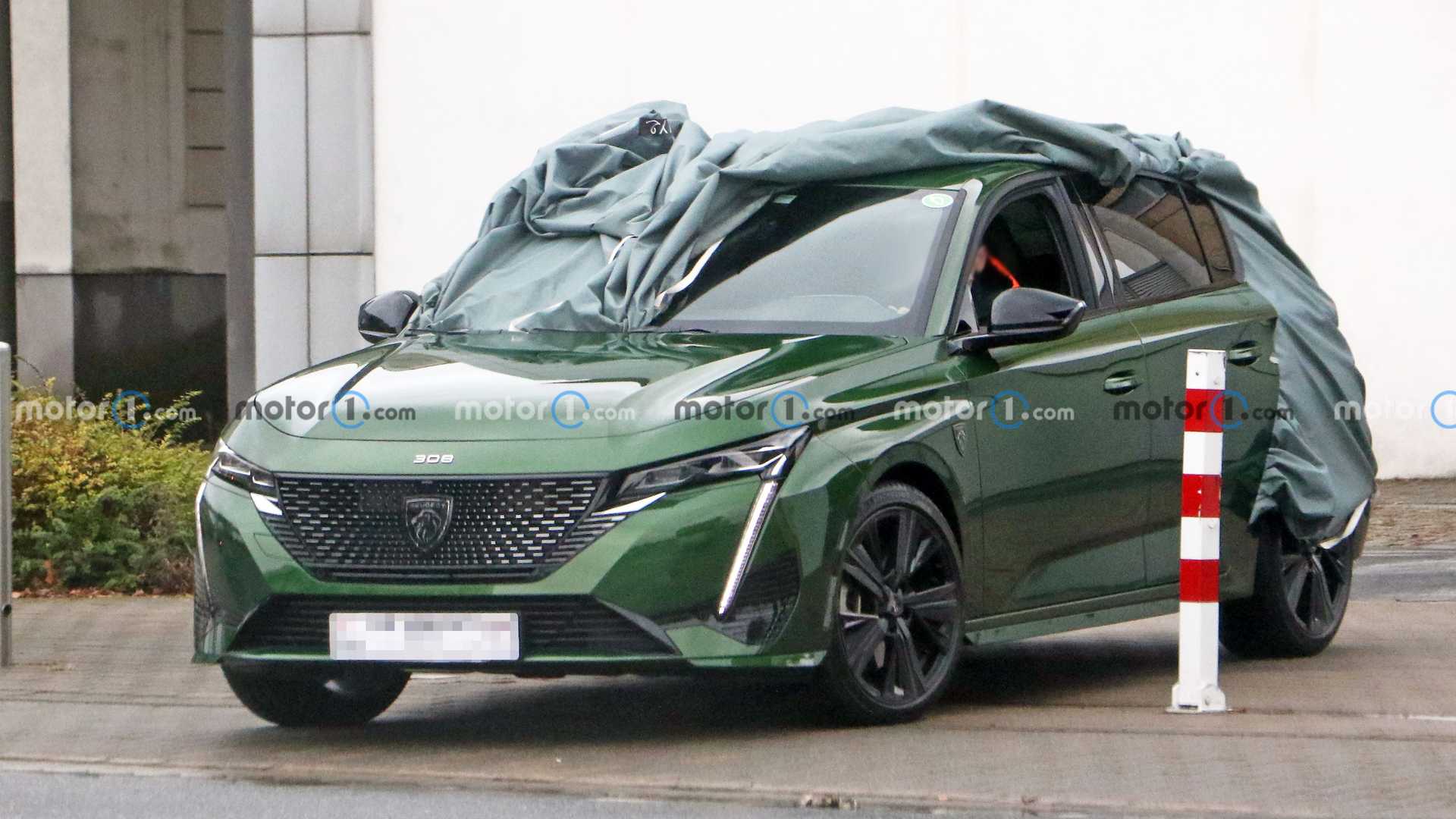 NOVO PEUGEOT 308 FOTOGRAFADO DESPIDO DE CAMUFLAGEM, foto 4