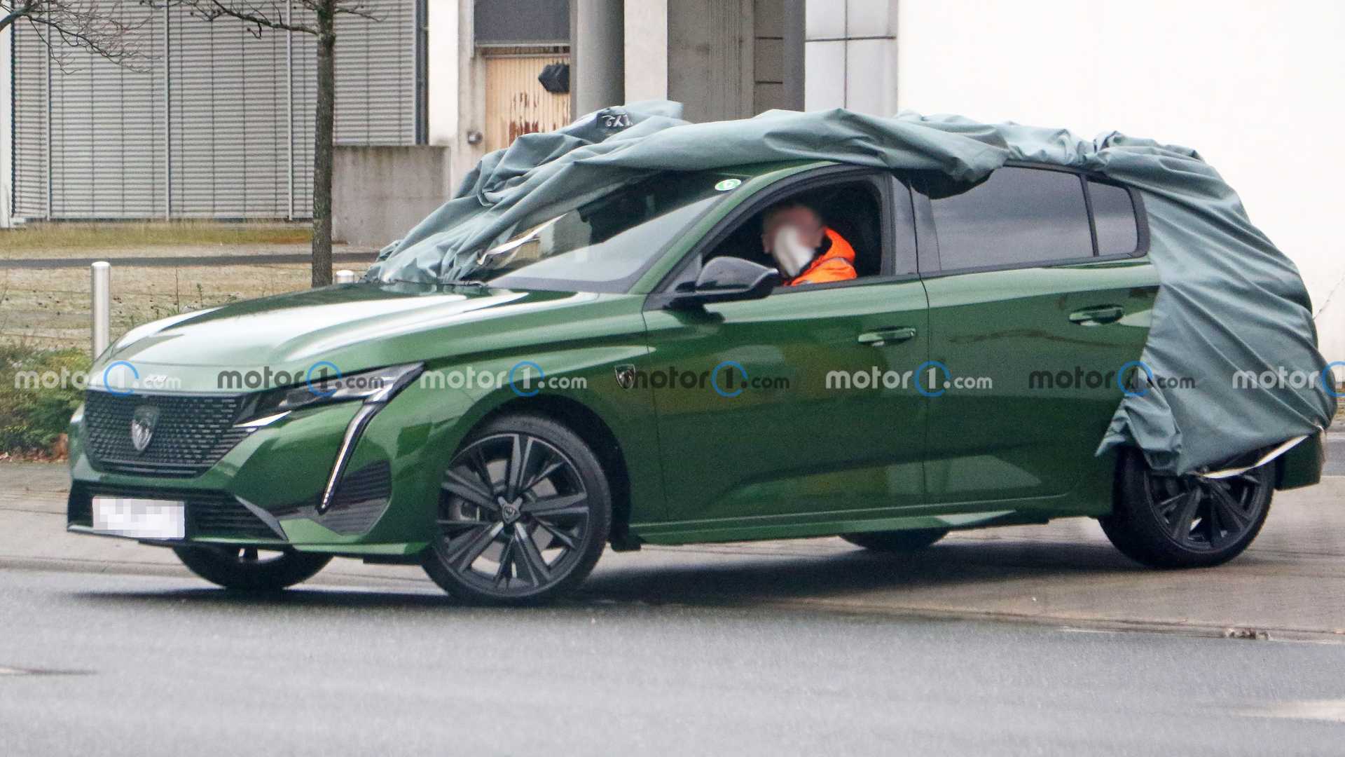 NOVO PEUGEOT 308 FOTOGRAFADO DESPIDO DE CAMUFLAGEM, foto 5