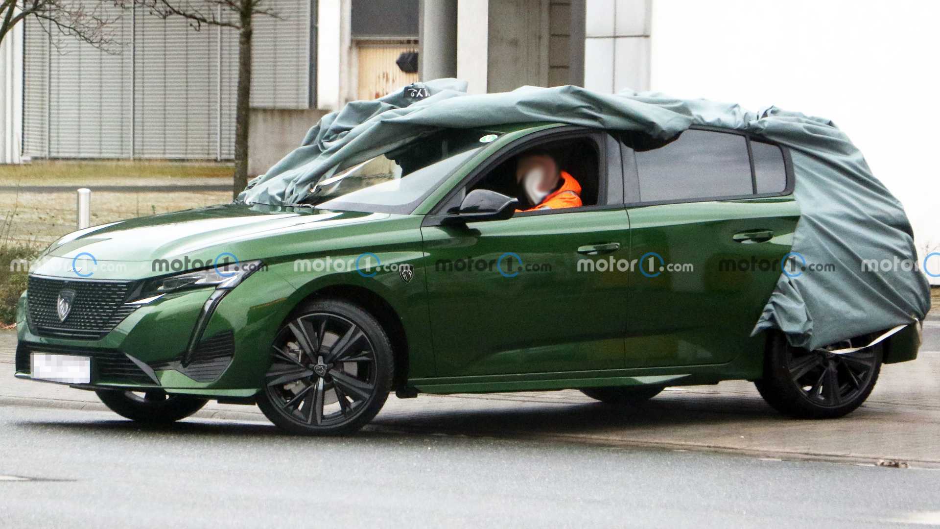 NOVO PEUGEOT 308 FOTOGRAFADO DESPIDO DE CAMUFLAGEM, foto 6