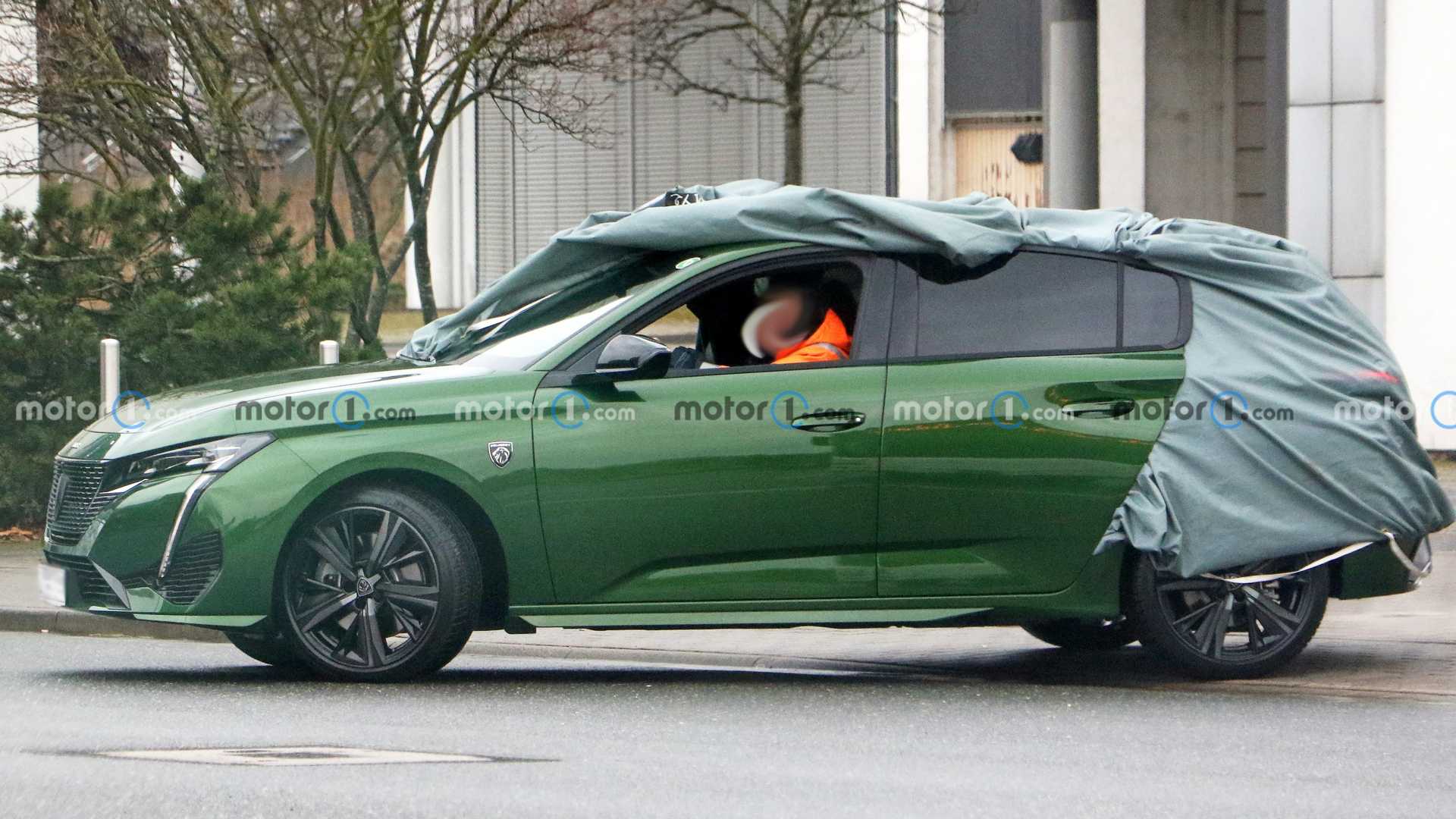 NOVO PEUGEOT 308 FOTOGRAFADO DESPIDO DE CAMUFLAGEM, foto 7