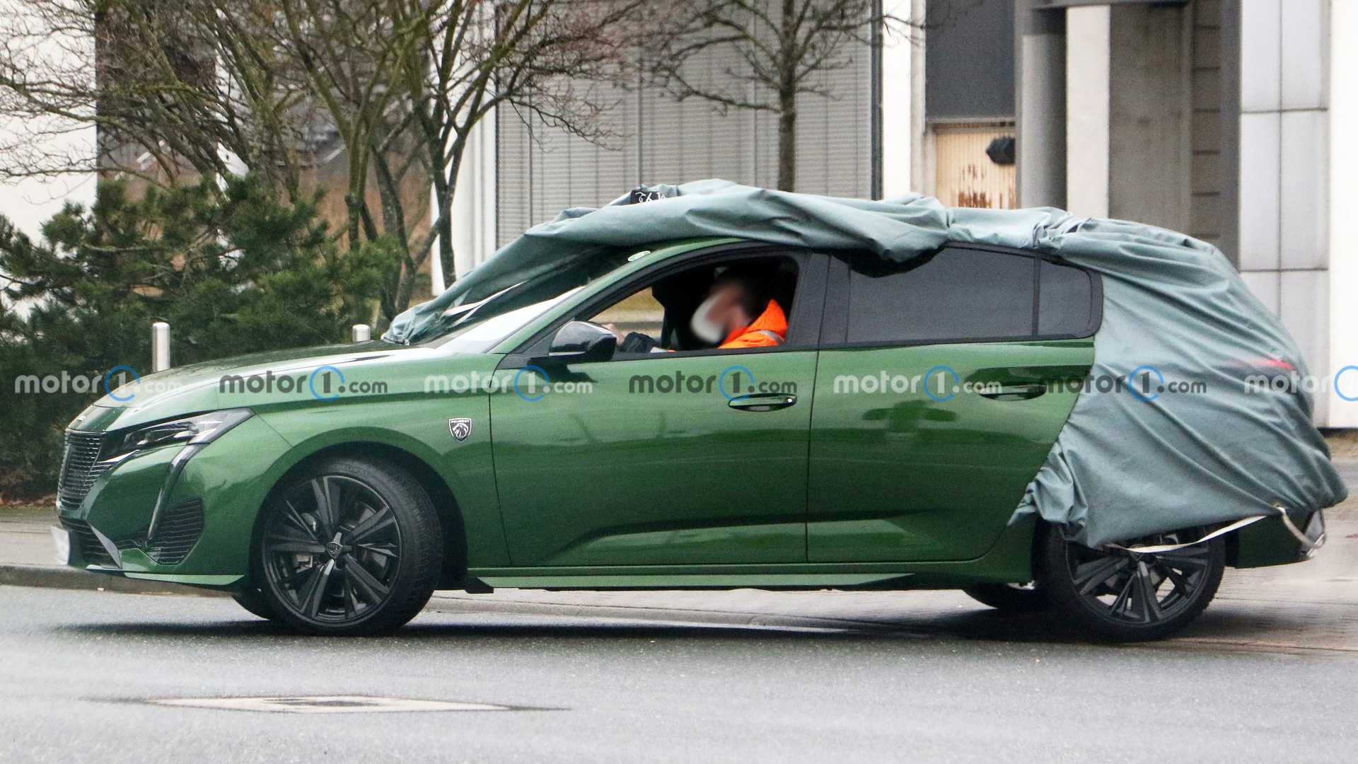 NOVO PEUGEOT 308 FOTOGRAFADO DESPIDO DE CAMUFLAGEM, foto 8