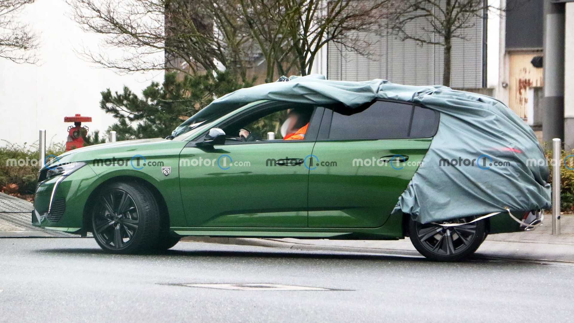 NOVO PEUGEOT 308 FOTOGRAFADO DESPIDO DE CAMUFLAGEM, foto 9