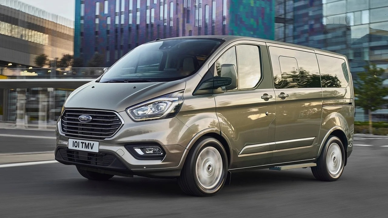 NOVA GERAÇÃO DO FORD TRANSIT CUSTOM COM VERSÃO ELÉTRICA CHEGARÁ EM 2023, foto 2