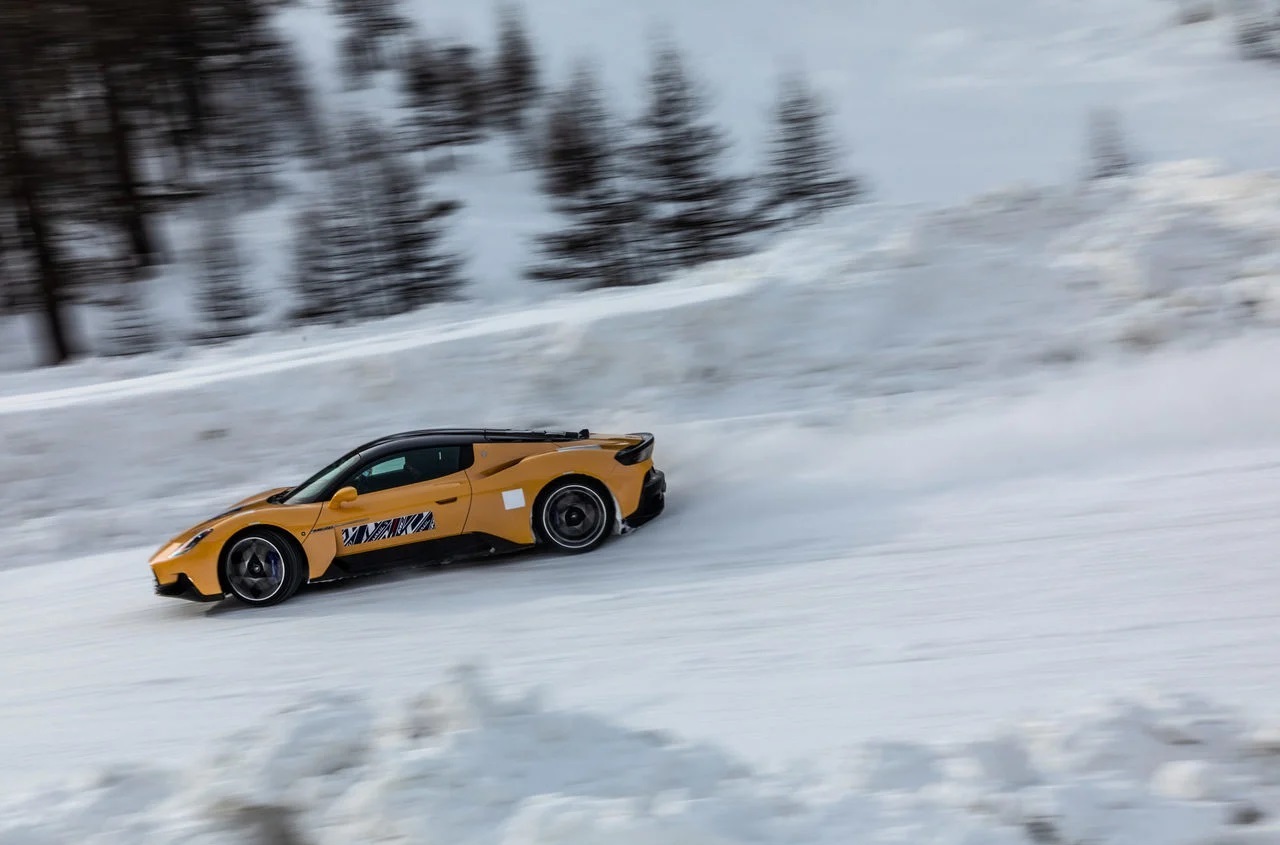 OS PROTÓTIPOS DO MASERATI MC20 ACELERAM SOBRE A NEVE, foto 3
