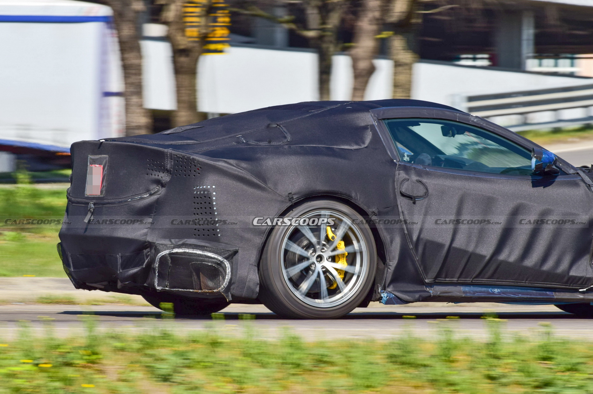 SURGEM AS PRIMEIRAS IMAGENS DO FERRARI F812 VERSIONE SPECIALE EM SUA CONFIGURAÇÃO DEFINITIVA, foto 7