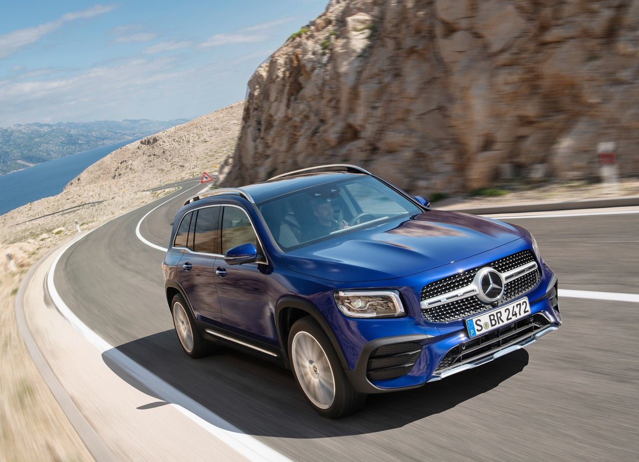 MERCEDES-BENZ ANUNCIA DUAS NOVAS VERSÕES DO GLB 200 NO BRASIL, foto 2