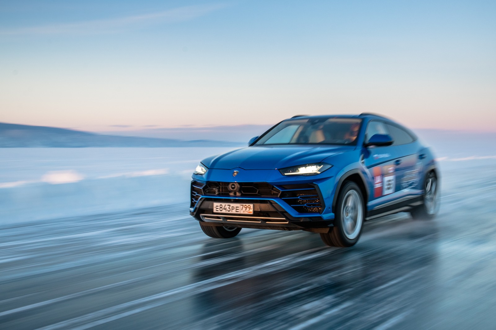 LAMBORGHINI URUS BATE RECORDE DE VELOCIDADE NO GELO, foto 4