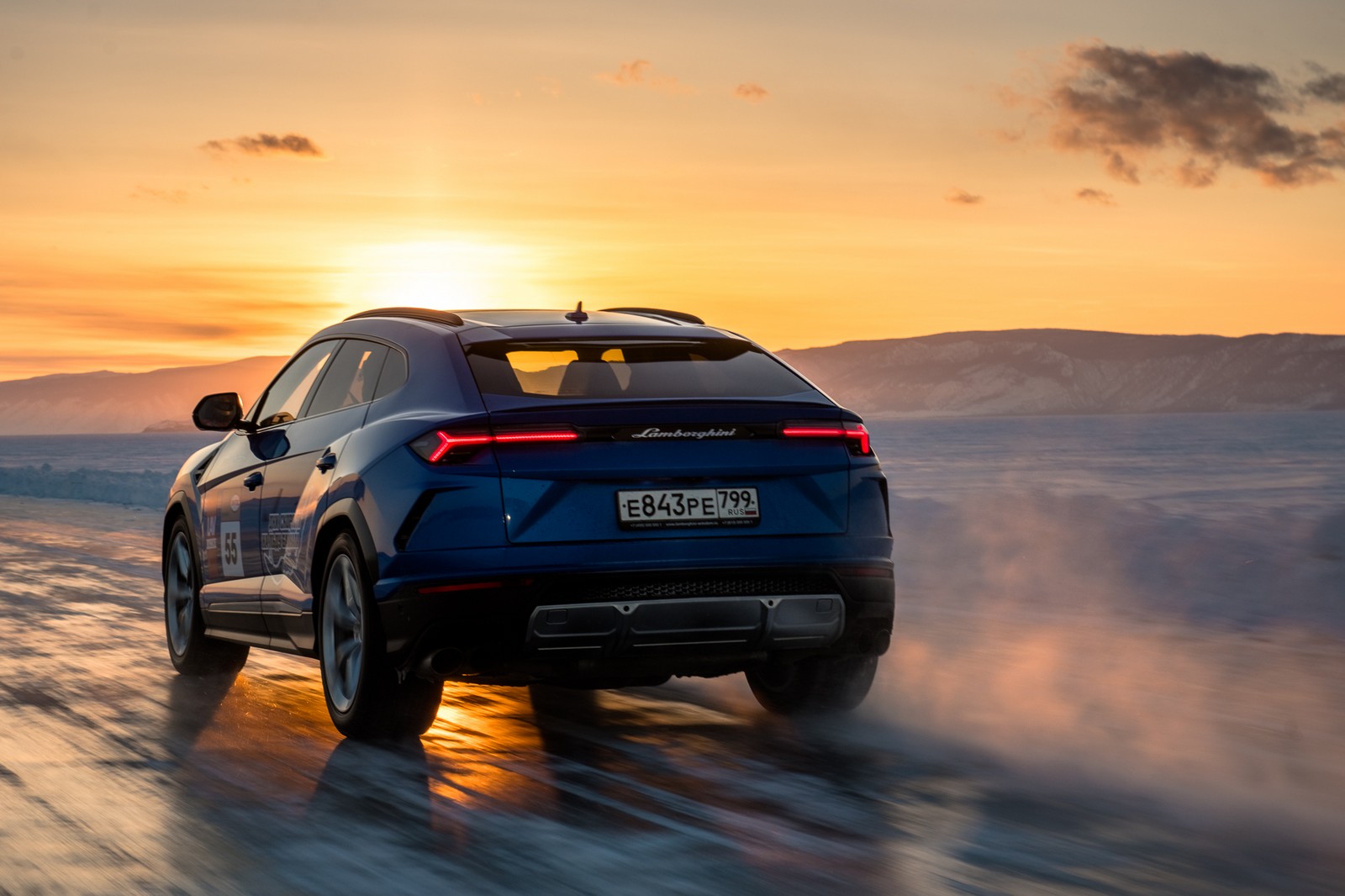 LAMBORGHINI URUS BATE RECORDE DE VELOCIDADE NO GELO, foto 5