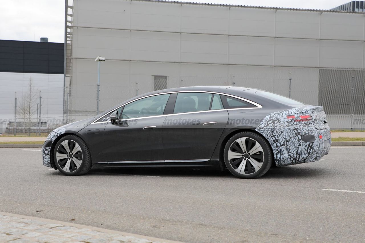 PROTÓTIPOS DE PRÉ-PRODUÇÃO DO MERCEDES-BENZ EQS RODAM MAIS DESPIDOS DO QUE NUNCA, foto 9