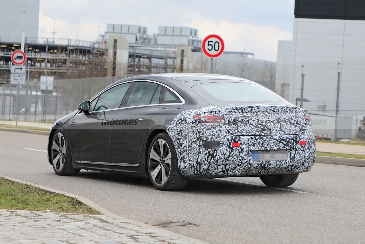 PROTÓTIPOS DE PRÉ-PRODUÇÃO DO MERCEDES-BENZ EQS RODAM MAIS DESPIDOS DO QUE NUNCA, foto 11