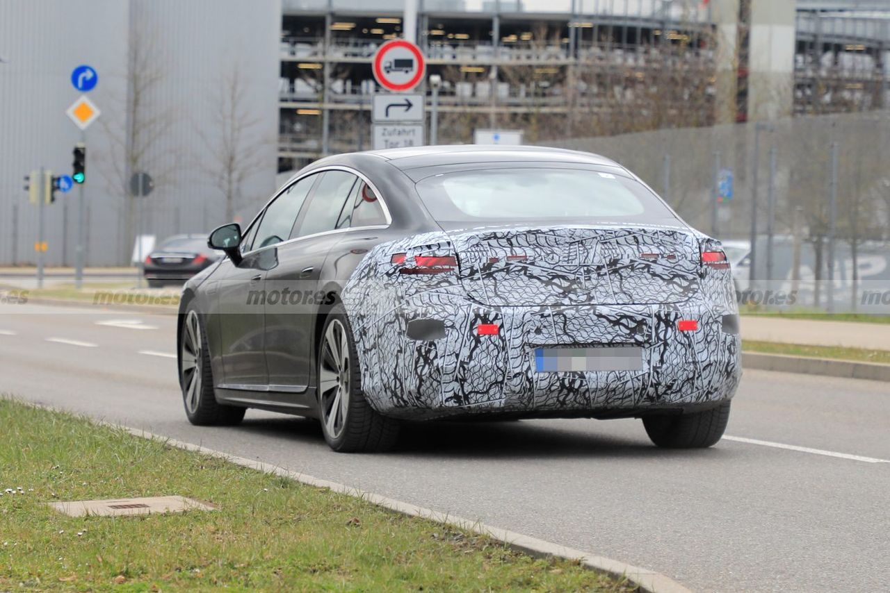 PROTÓTIPOS DE PRÉ-PRODUÇÃO DO MERCEDES-BENZ EQS RODAM MAIS DESPIDOS DO QUE NUNCA, foto 12