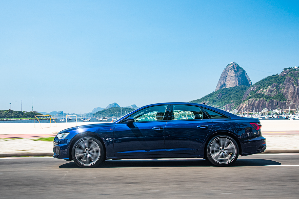 AUDI A6 TEM NOVA VERSÃO COM PREMIADO MOTOR 2.0 DISPONÍVEL PARA O MERCADO BRASILEIRO, foto 1