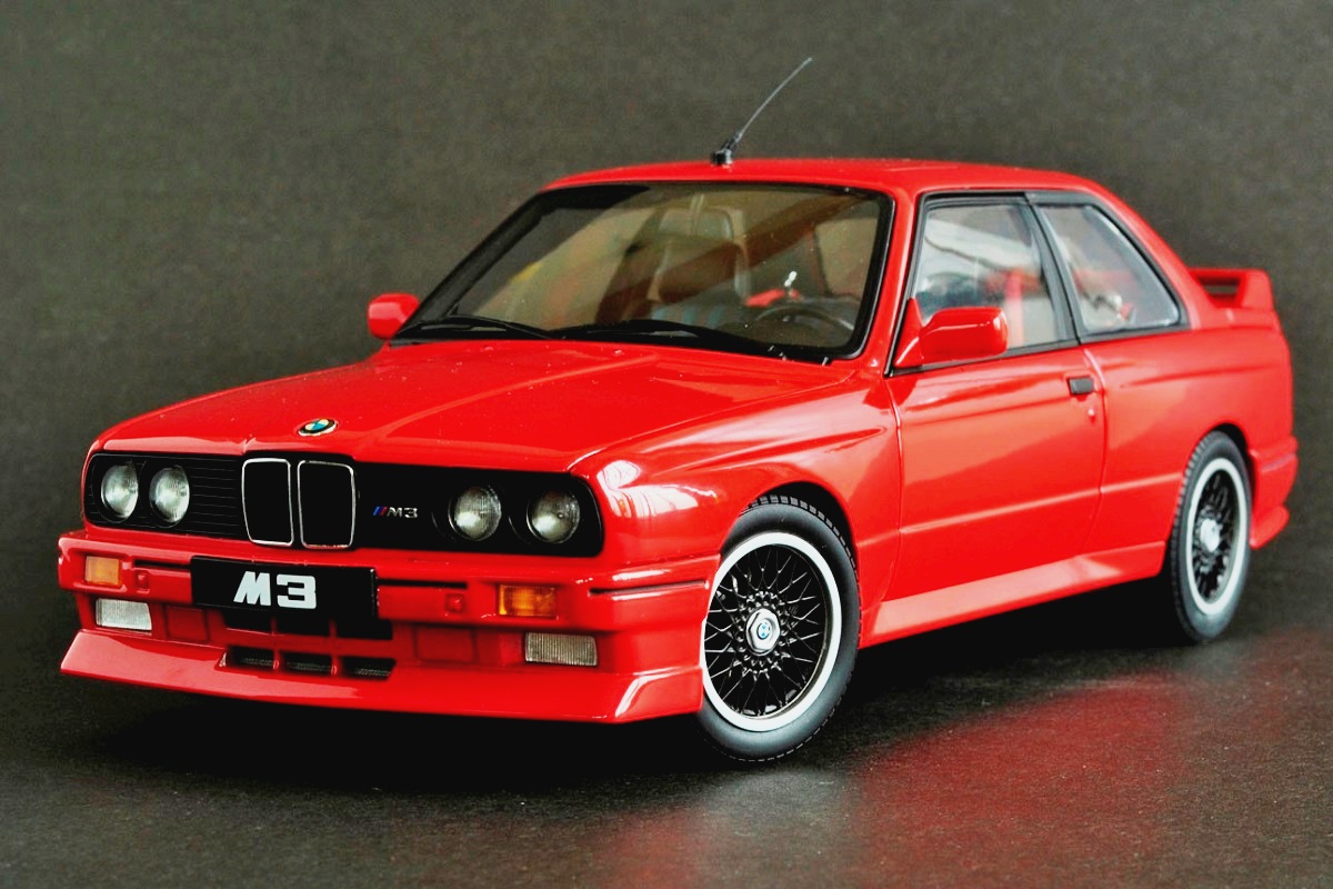BMW CONTA A HISTÓRIA DO BMW M3 E30 JOHNNY CECOTTO EDITION, foto 3