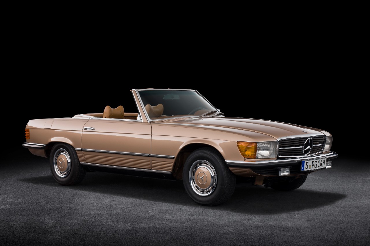 O MERCEDES-BENZ SL DA GERAÇÃO R107 CUMPRE 50 ANOS, foto 1