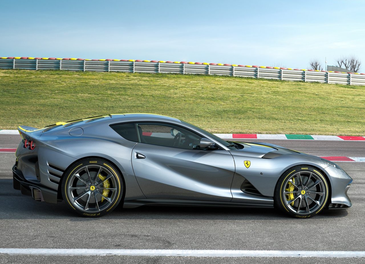 O RADICAL FERRARI F812 VERSIONE SPECIALE REVELADO OFICIALMENTE COM 830 CV, foto 3