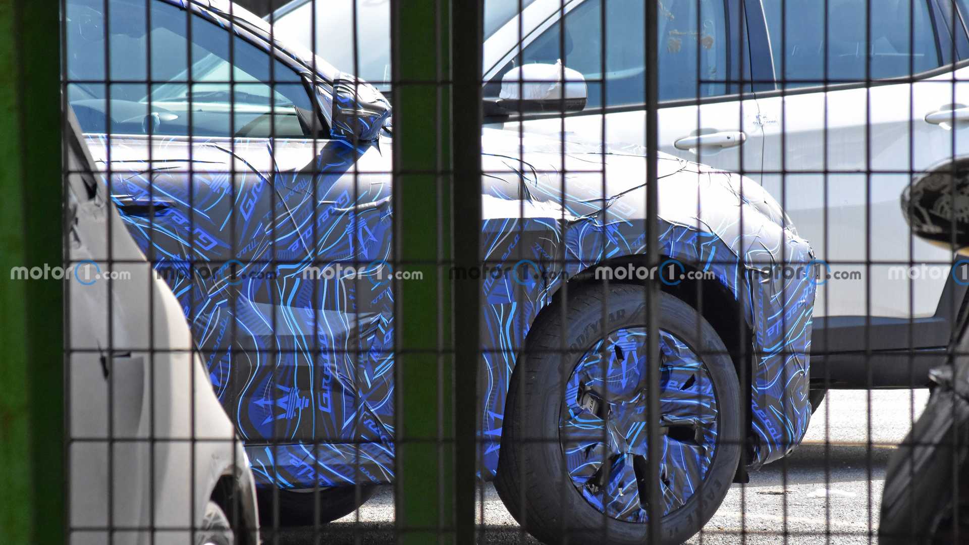O ESPERADO MASERATI GRECALE APARECE EM NOVAS FOTOS FLAGRANTES, foto 12