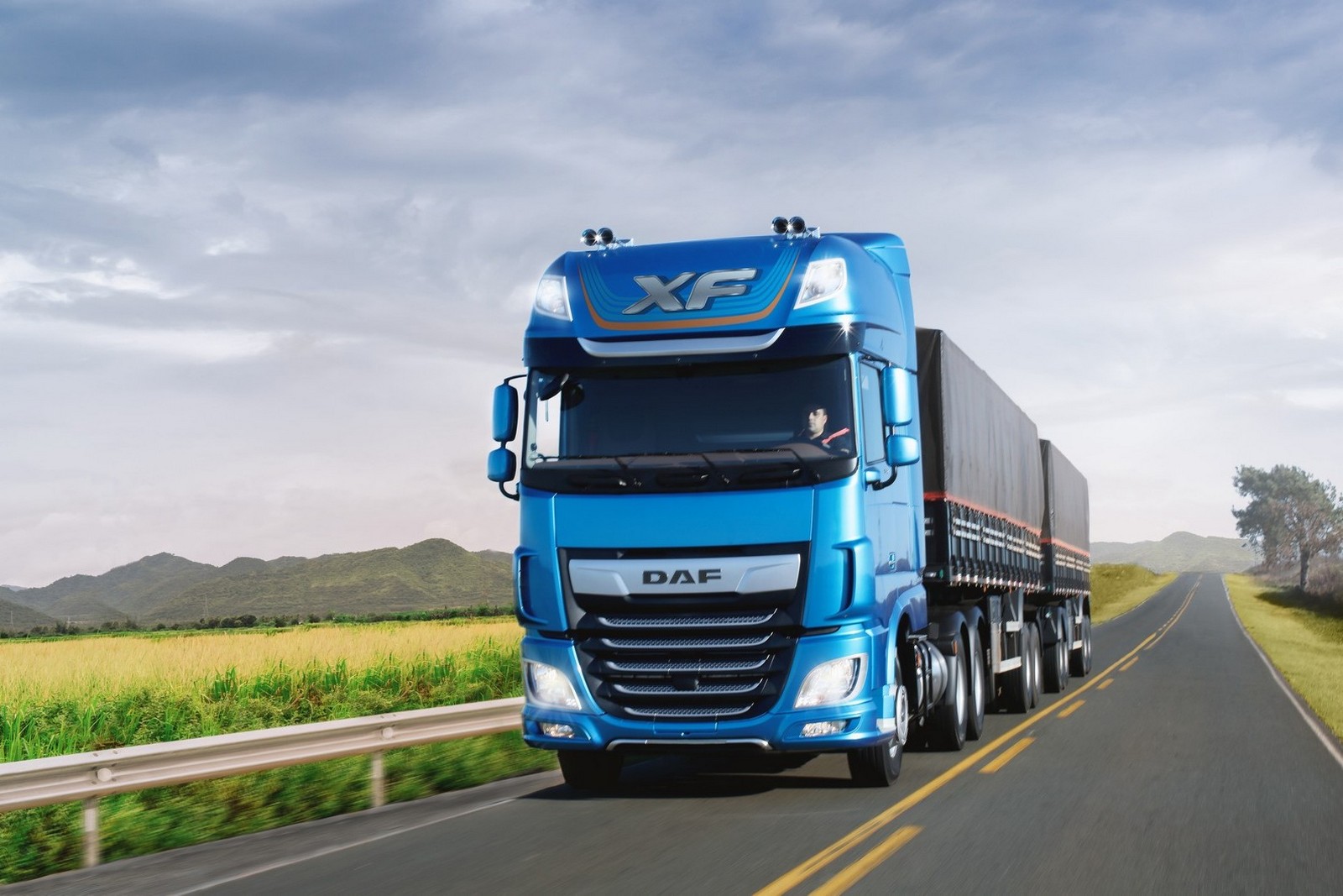 NOVO DAF XF: ALÉM DE ECONÔMICO, O MAIS CONFORTÁVEL E ESPAÇOSO DA CATEGORIA, foto 1
