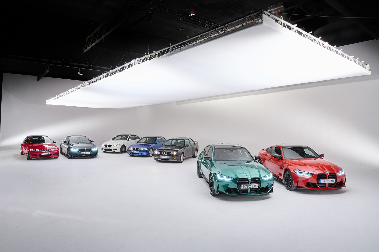 BMW M3 CELEBRA SEIS GERAÇÕES COMO O MELHOR SEDAN ESPORTIVO DE TODOS OS TEMPOS, foto 1