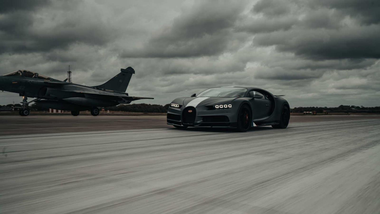 BUGATTI CHIRON SPORT X DASSAULT RAFALE MARINE: O DUELO DO ANO, foto 7