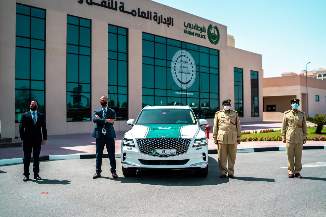 POLÍCIA DE DUBAI INCORPORA O GENESIS GV80, foto 2