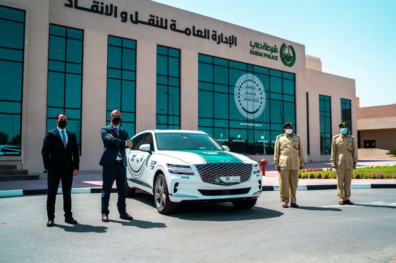 POLÍCIA DE DUBAI INCORPORA O GENESIS GV80, foto 3