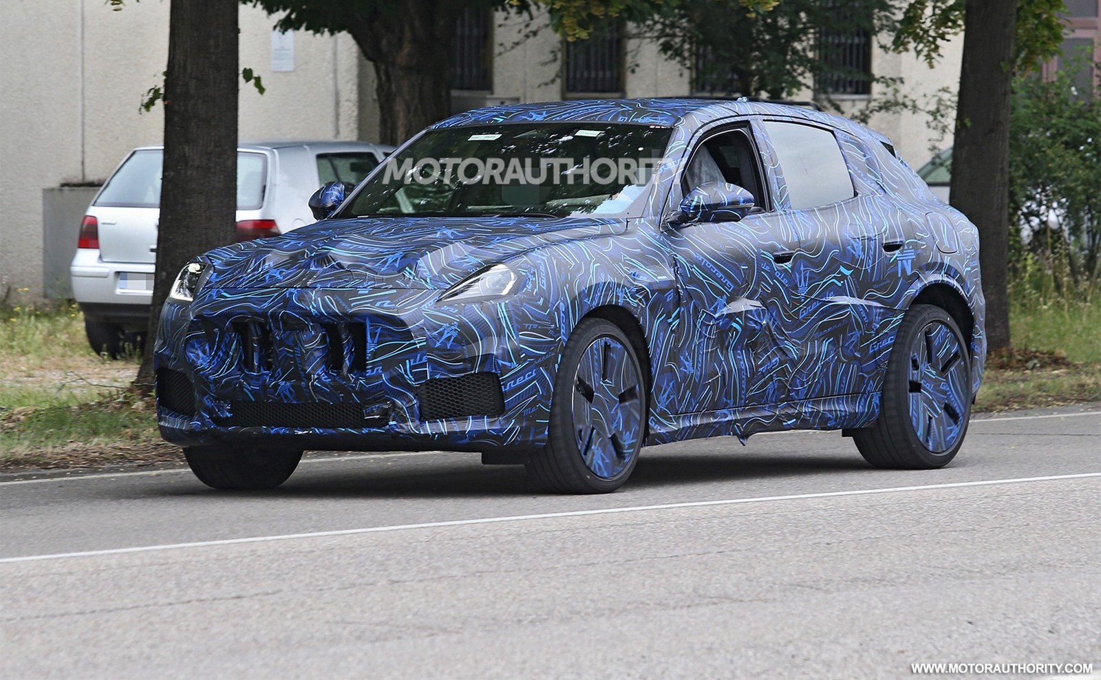 MASERATI GRECALE: O IRMÃO MENOR DO LEVANTE RODA EM TESTES, foto 3