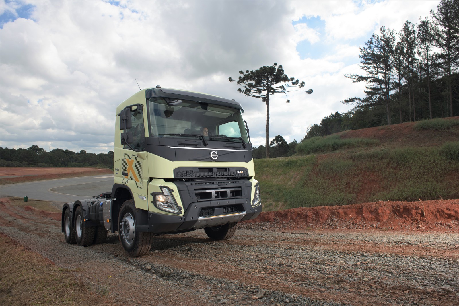 CADA VEZ MAIS SEGUROS, NOVOS VOLVO VÊM COM TECNOLOGIAS INÉDITAS PARA EVITAR ACIDENTES, foto 1
