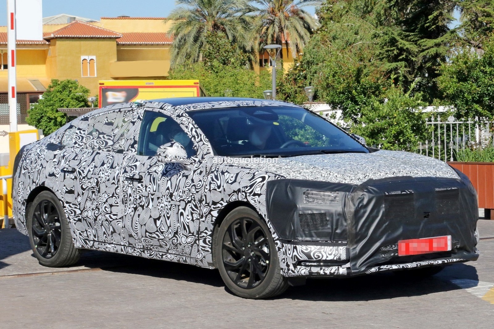 SUBSTITUTO DO FORD MONDEO FLAGRADO NO DETALHE, foto 5