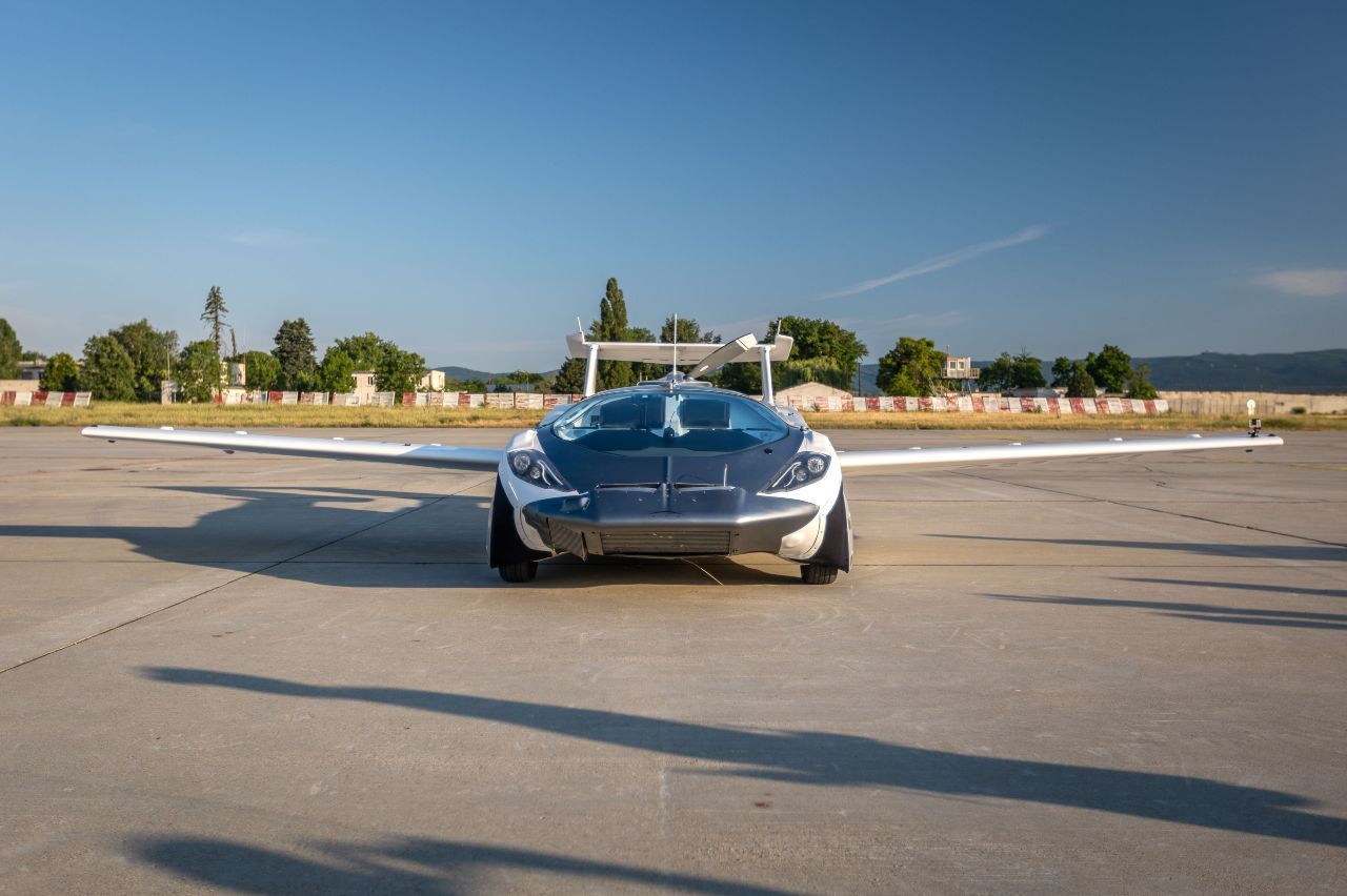 AIRCAR BY KLEIN VISION: O CARRO VOADOR COM MOTOR BMW JÁ VOA ENTRE AEROPORTOS E CIRCULA POR ESTRADAS, foto 3