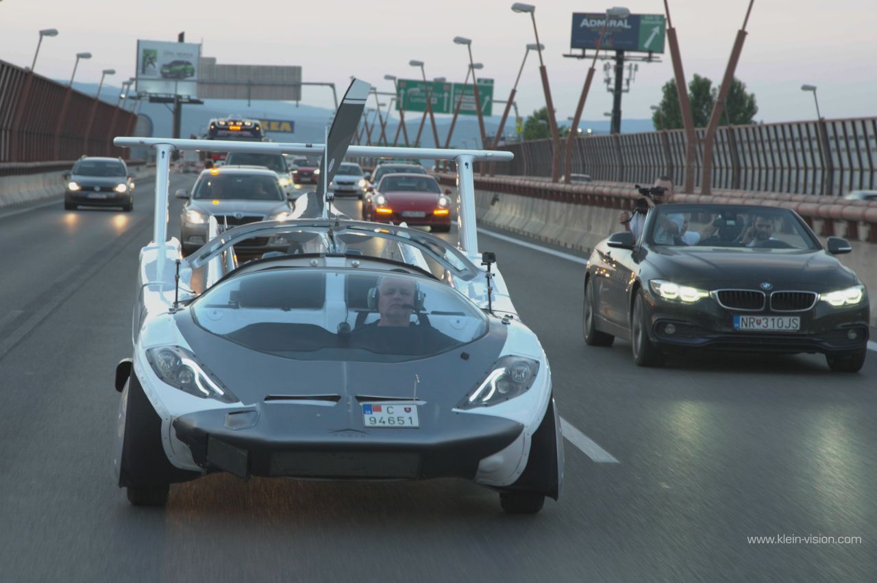 AIRCAR BY KLEIN VISION: O CARRO VOADOR COM MOTOR BMW JÁ VOA ENTRE AEROPORTOS E CIRCULA POR ESTRADAS, foto 7